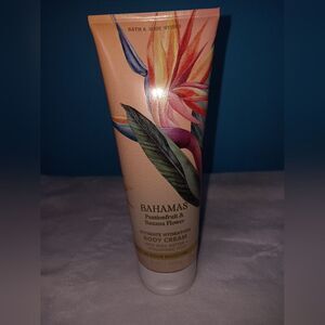 NWT Bath & Body Works Bahamas Passion Fruit & Banana Flower Body Cream 8oz